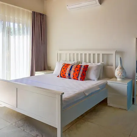 Oza Boutique Отель *