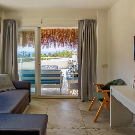 Oza Boutique Гюмюшлюк