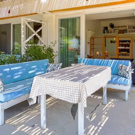 Oza Boutique Отель *